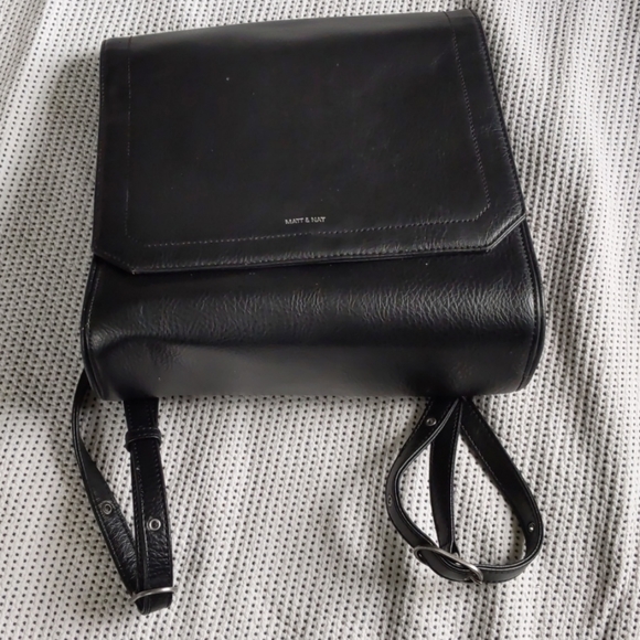 Matt and Nat vegan square backpack purse - Picture 4 of 6